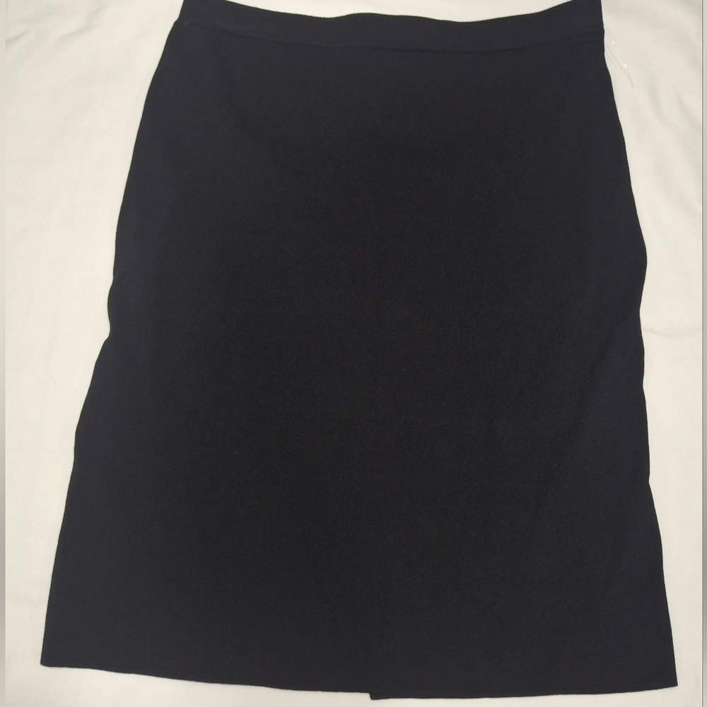 Carmen Marc Valvo Classic Black Pencil Skirt
